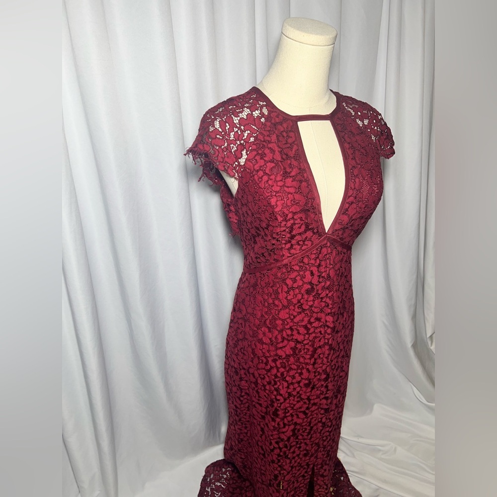 Harlyn Burgundy place Cap Sleeve Dress | S - Picture 3 of 12